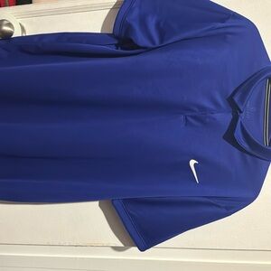 Nike men’s Dri Fit Golf shirt. Standard fit. XL